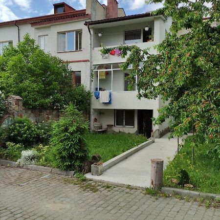 Квартира Студия С Отдельным Входом Truskavets Ngoại thất bức ảnh